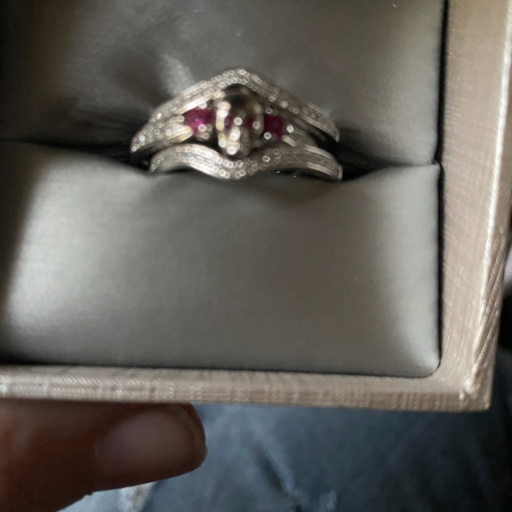 Womens wedding ring set